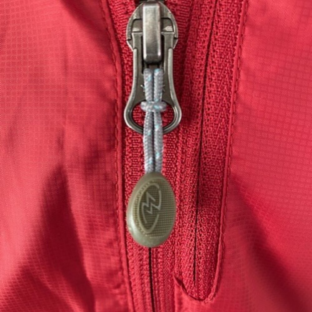 Cloudveil Red Packable Vented Biking Windbreaker … - image 8